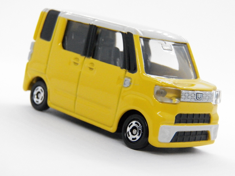 Illustration for article titled HWEP with Noodles - Tomica Daihatsu Wake